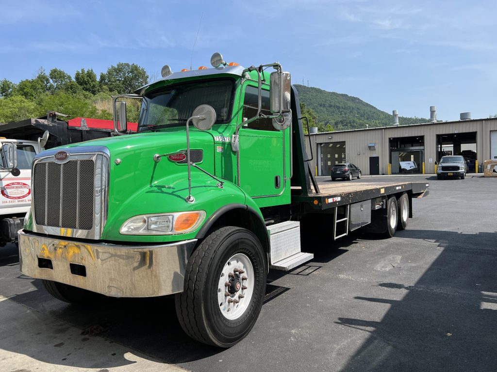 2016 Peterbilt 348 Excel Truck Group