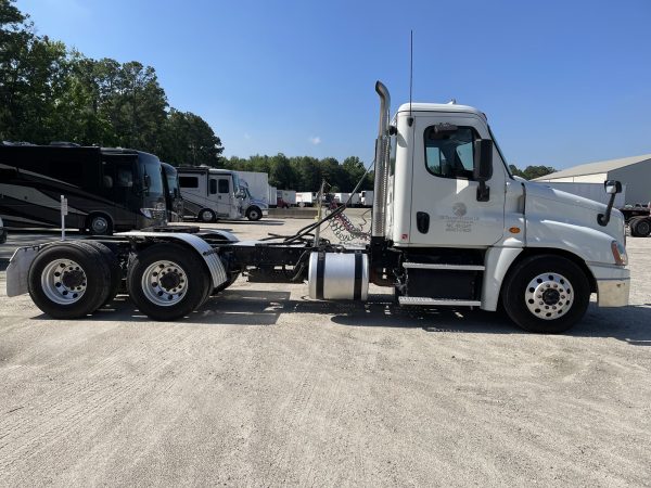 2018 FREIGHTLINER CASCADIA 125 - Excel Truck Group