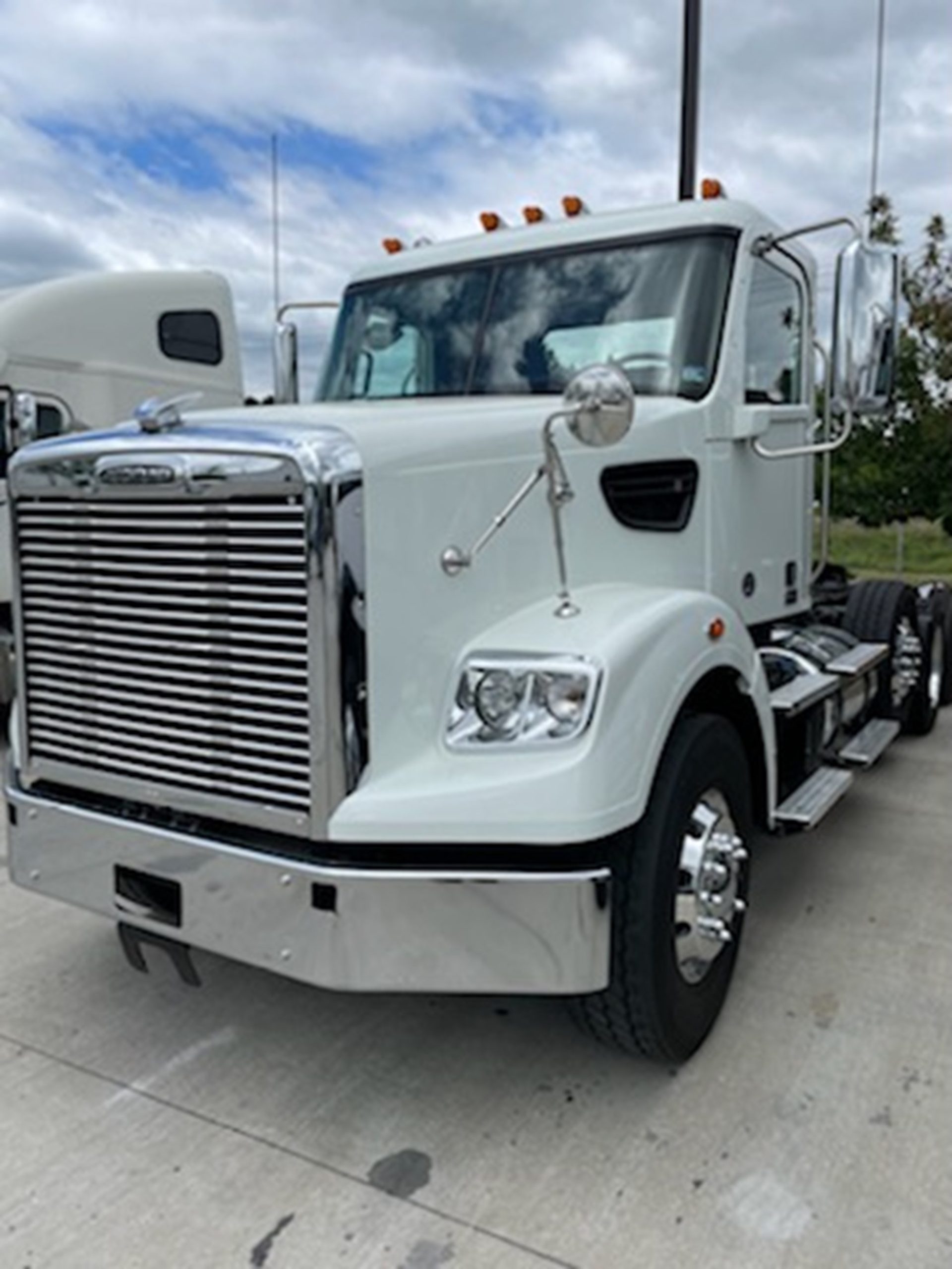 Freightliner ALL Touch Up Paint