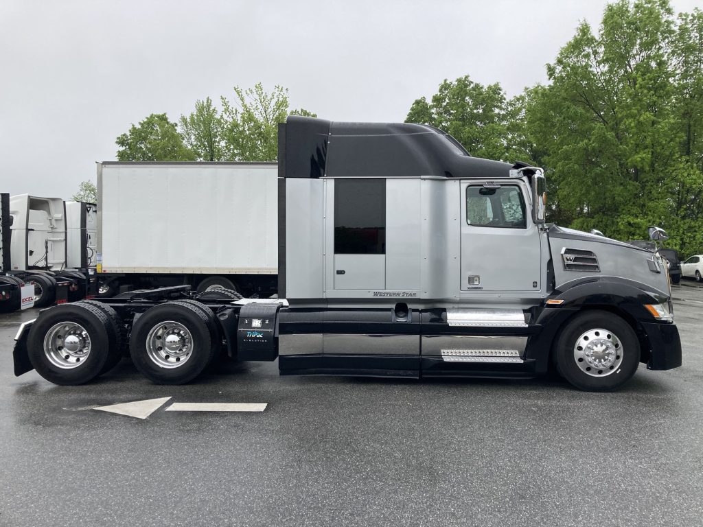 2018 WST 5700XE SLP - Excel Truck Group