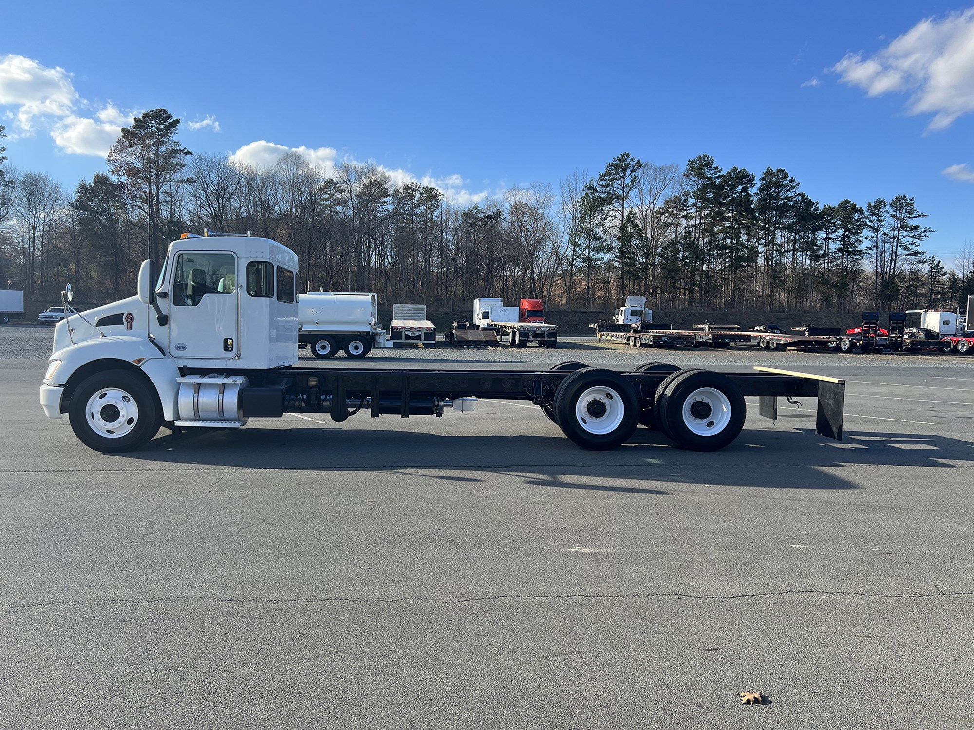 2014 Kenworth T3 Series - image 6 of 6