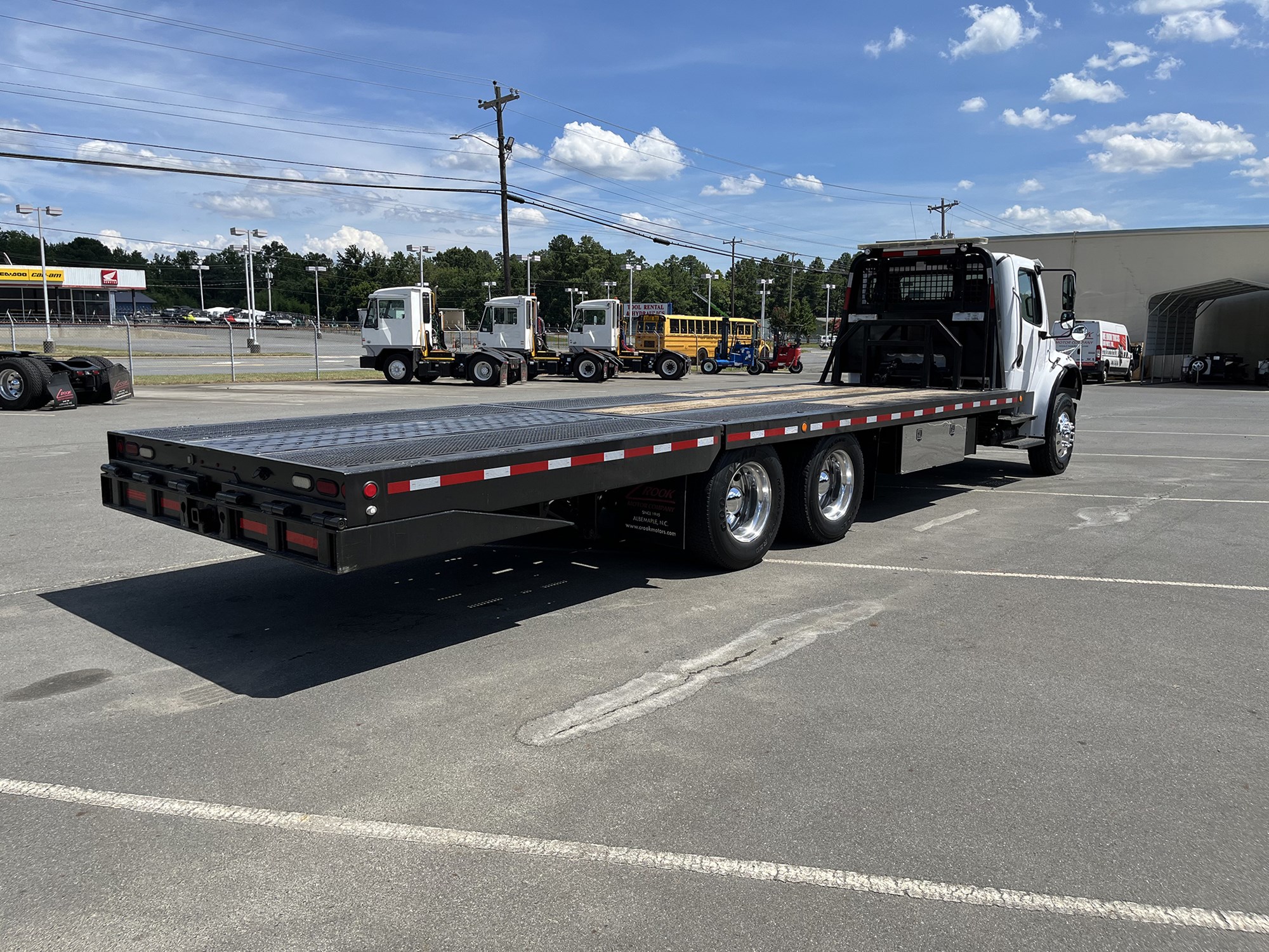 2014 FREIGHTLINER M2 - image 5 of 6