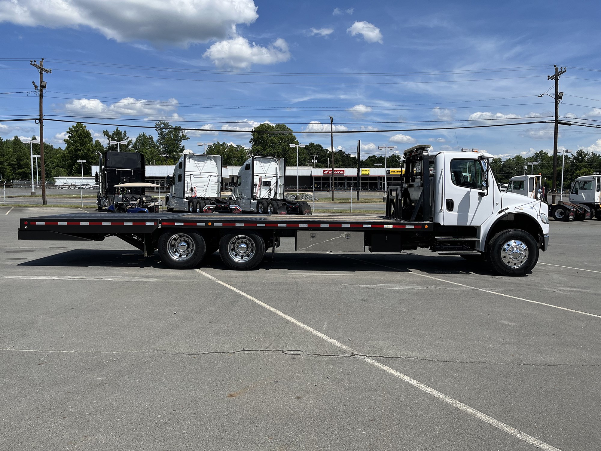 2014 FREIGHTLINER M2 - image 6 of 6