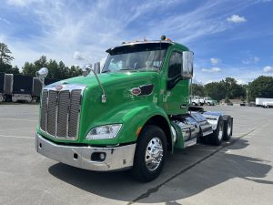 2017 Peterbilt 579 1720472114880