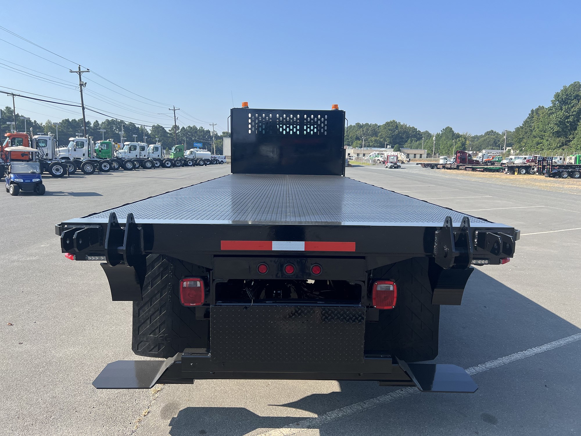 2019 Peterbilt 348 - image 6 of 6