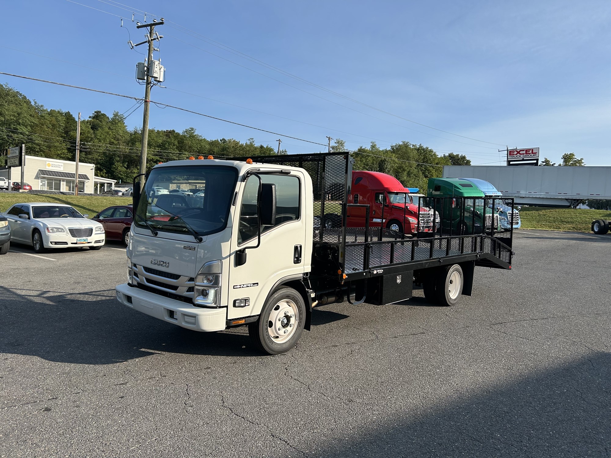 2024 Isuzu NPR-HD - image 4 of 5