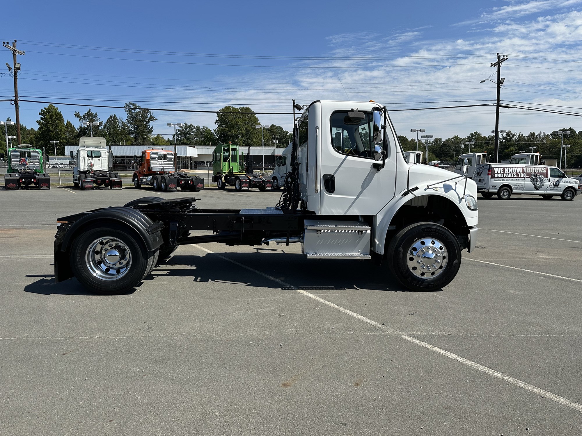 2019 Freightliner M2106 - image 6 of 6