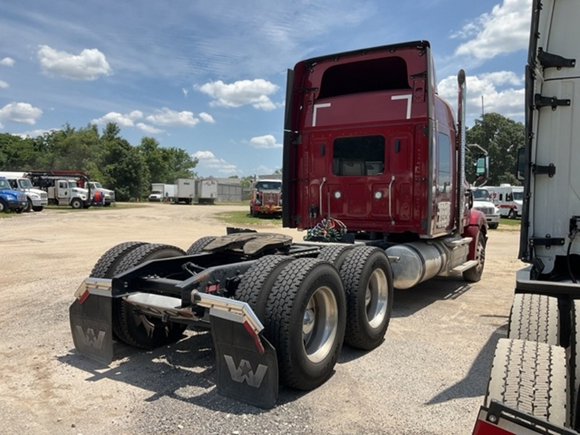 2022 Western Star 49X - image 3 of 6