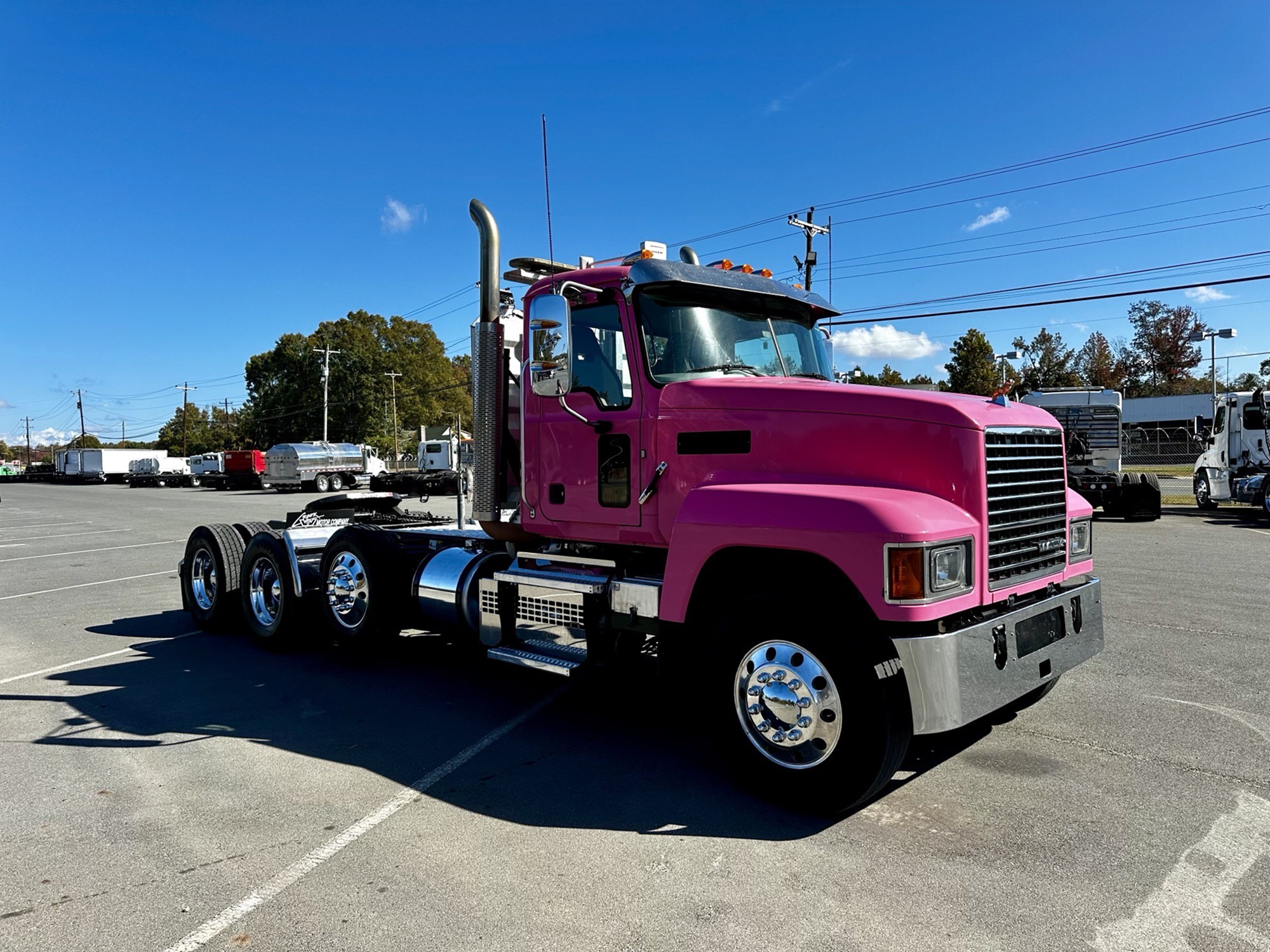 2019 Mack PI64T - image 2 of 6