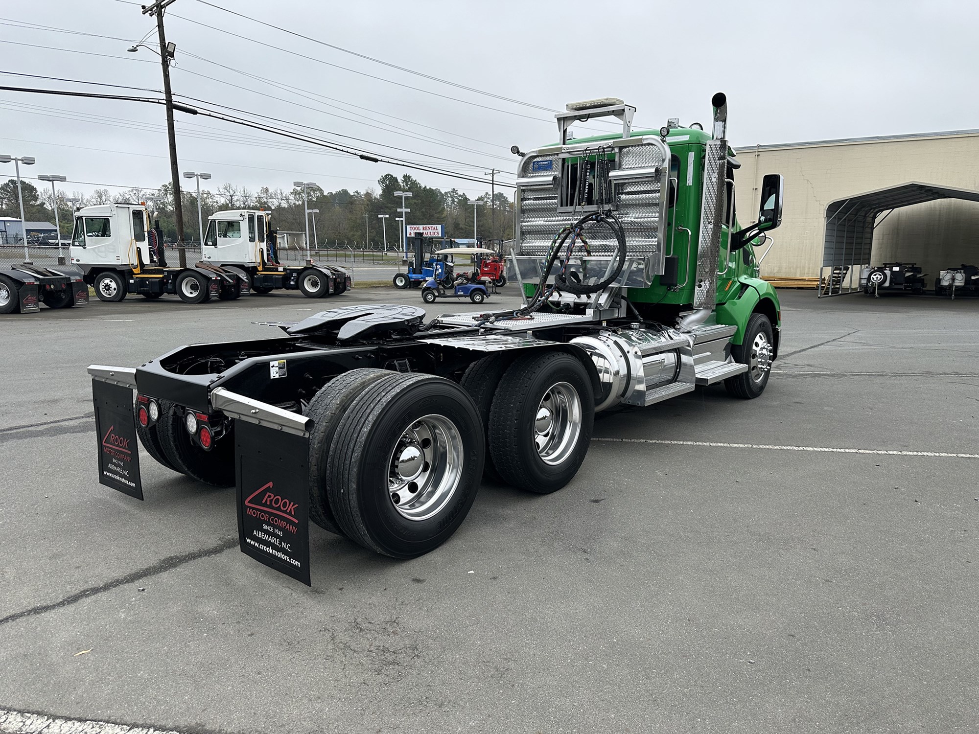 2019 Peterbilt 579 - image 5 of 6