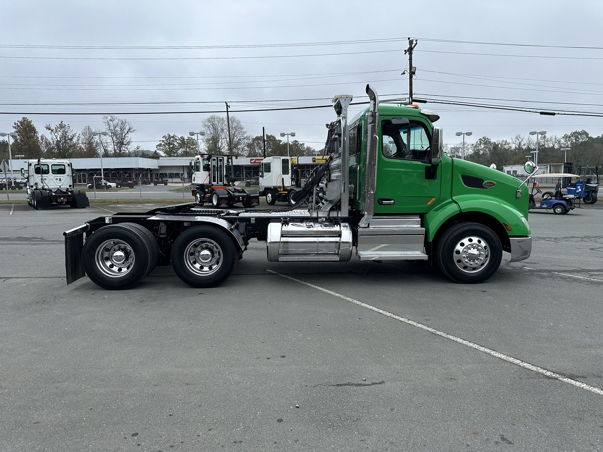 2019 Peterbilt 579 - image 6 of 6