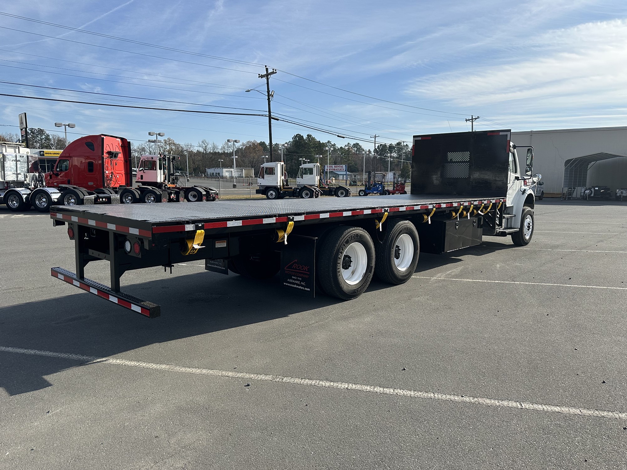 2018 Freightliner M2 - image 6 of 6