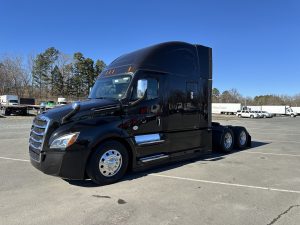 2020 Freightliner Cascadia 126 1736976996328