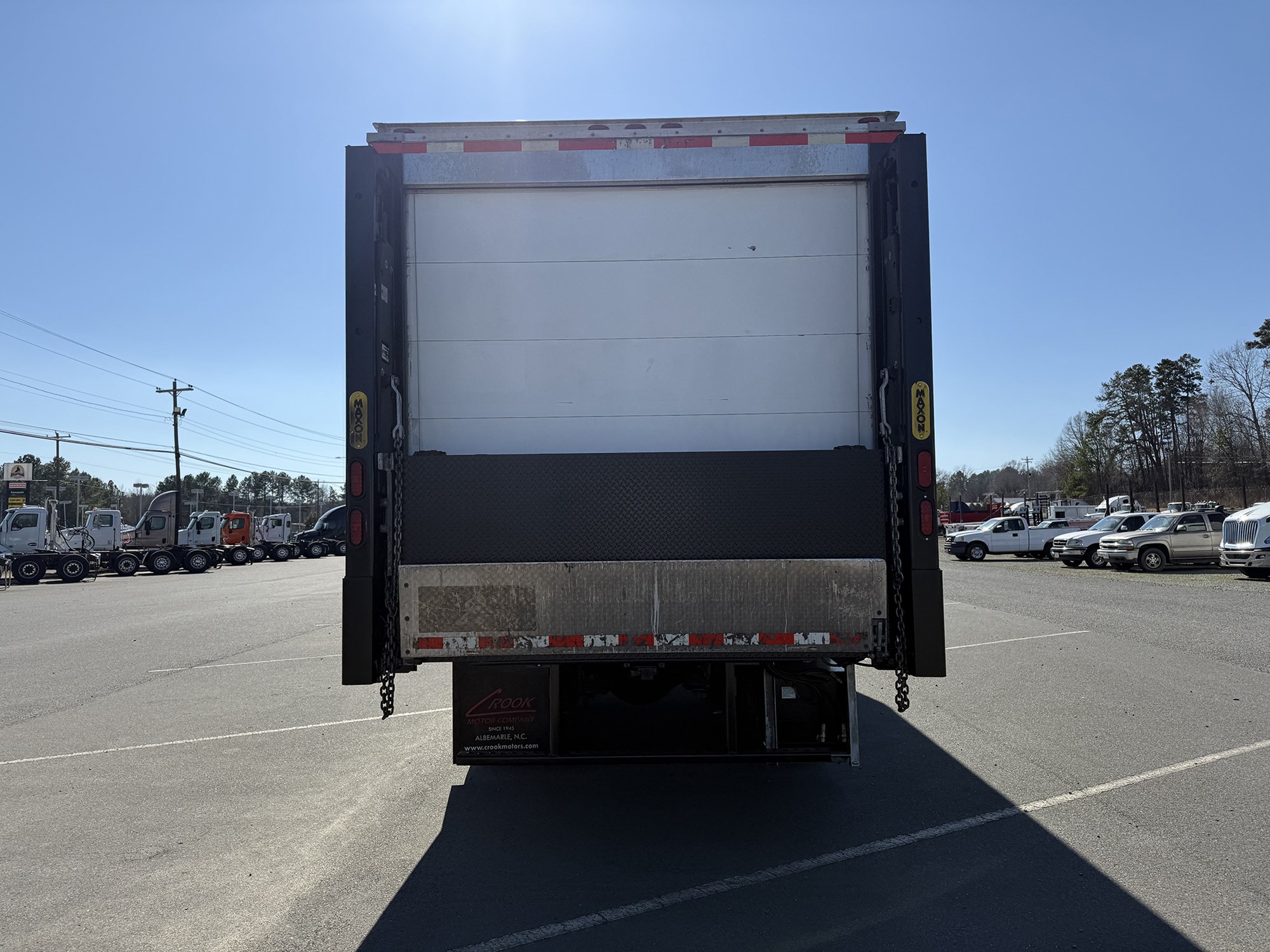 2016 Freightliner M2 - image 5 of 6