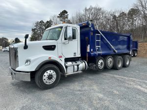 2023 Freightliner 122SD 1738933294056