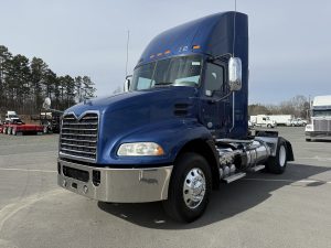 2018 Mack 600 1739911758887