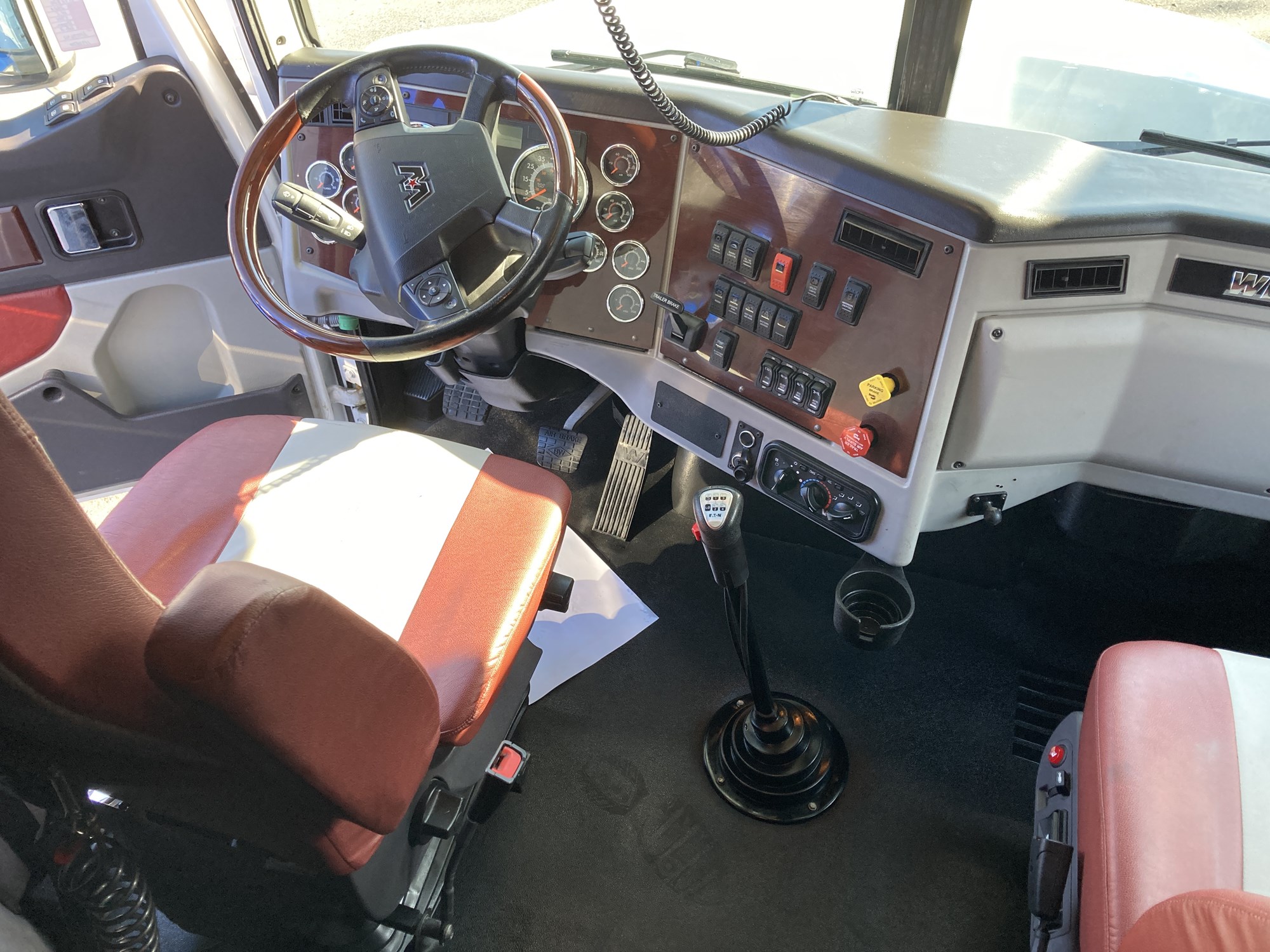 2020 Western Star Tr 5700 - image 4 of 5