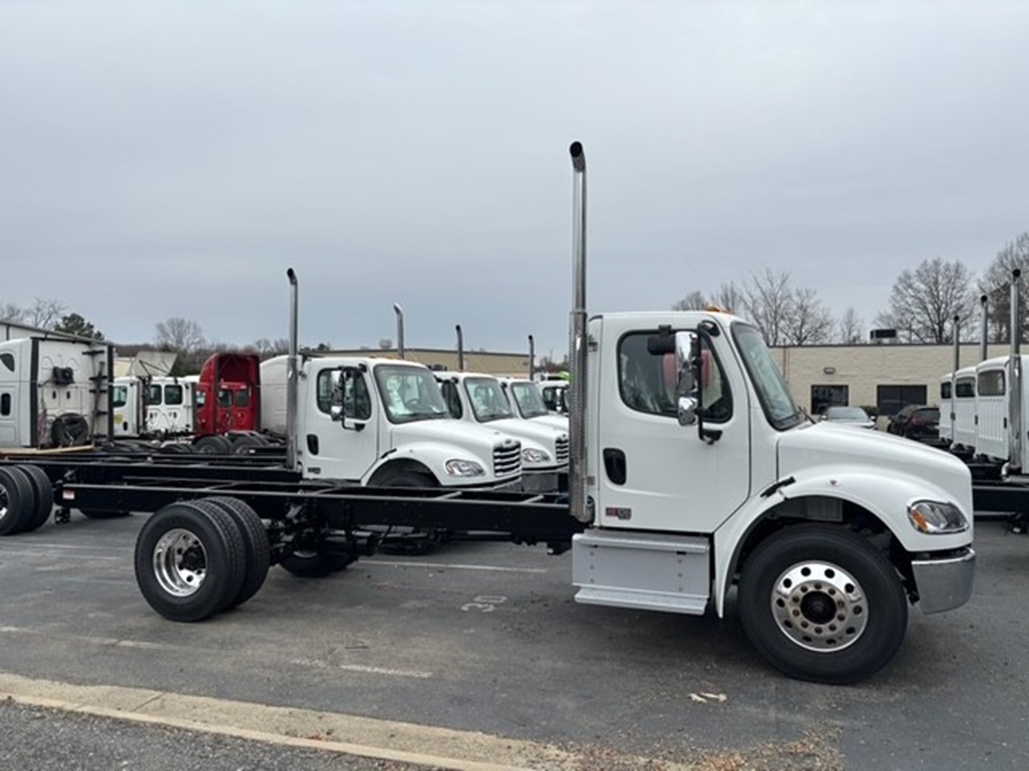 2026 Freightliner M2106 - image 1 of 1