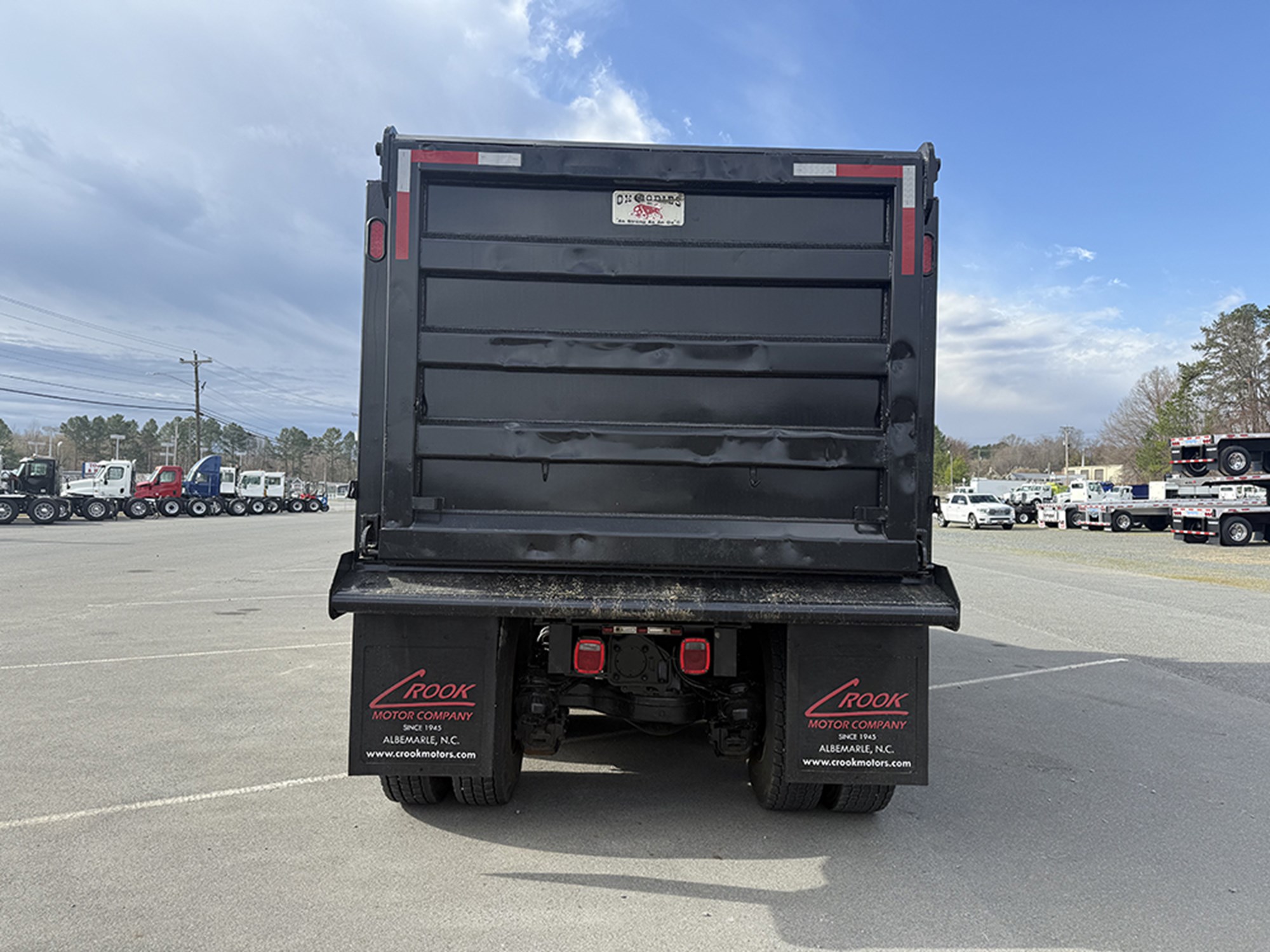 2018 Mack GU (Granite) - image 5 of 6