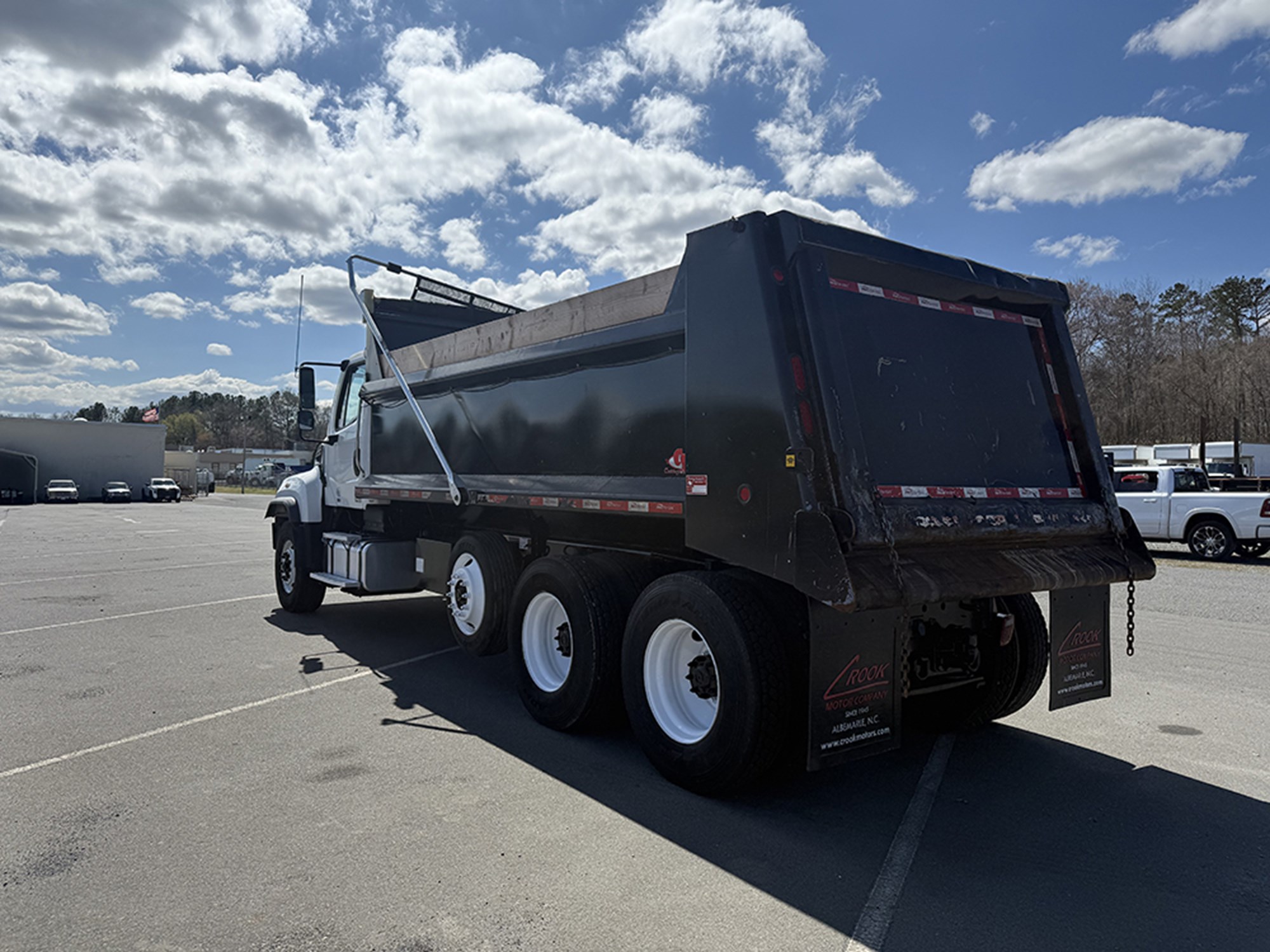 2015 Freightliner 114SD - image 6 of 6