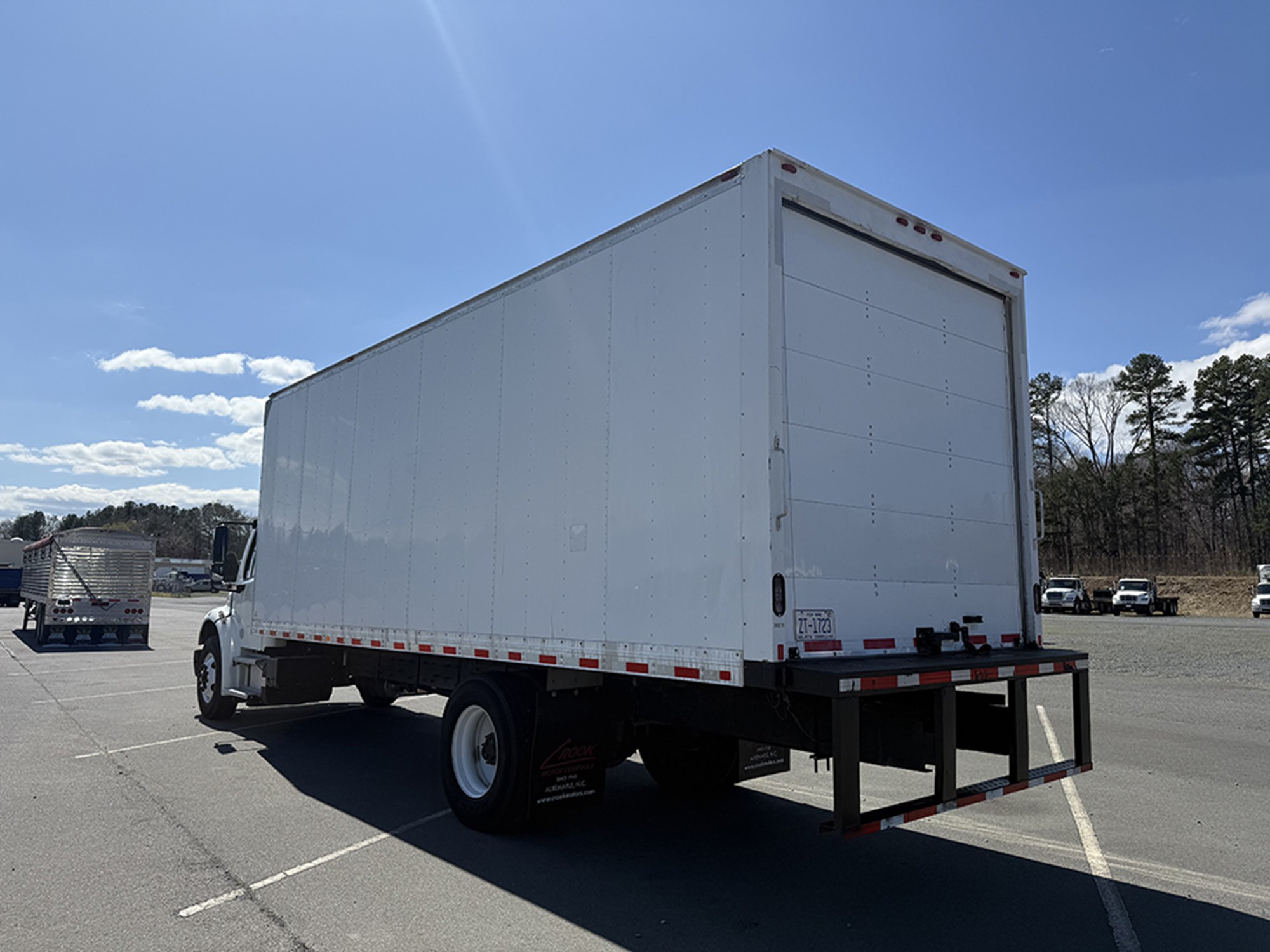 2019 Freightliner M2 - image 6 of 6