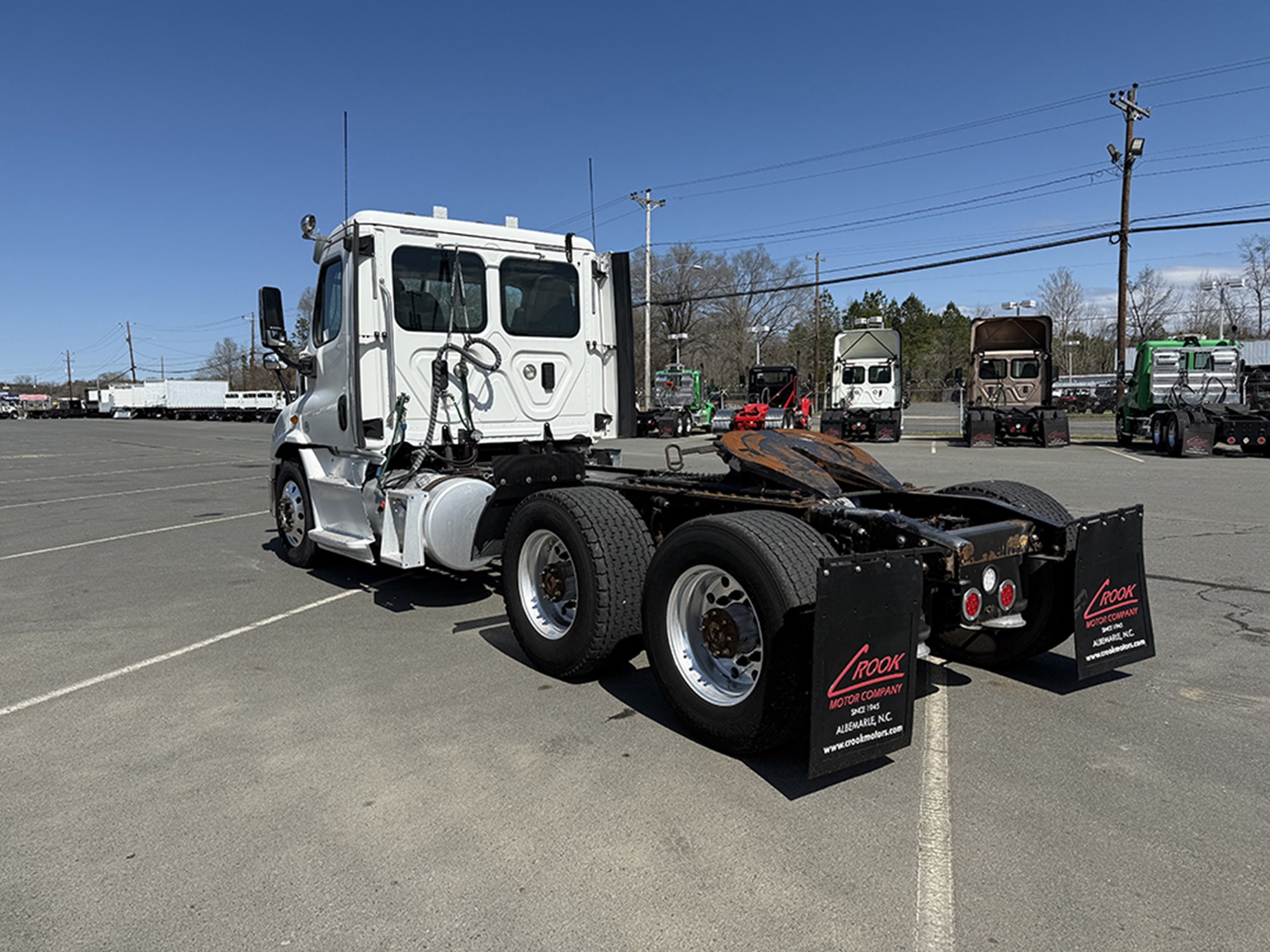 2014 Freightliner Cascadia - image 6 of 6