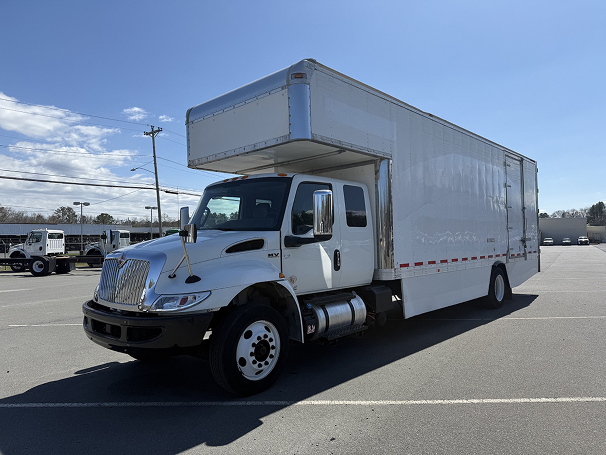 2020 International MV607 - image 1 of 6