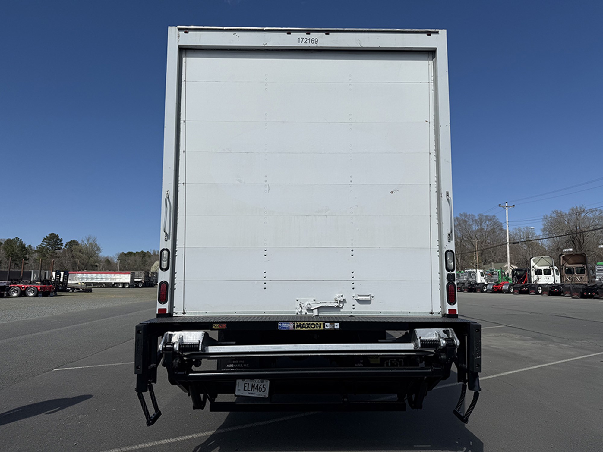 2018 Freightliner M2 - image 5 of 6