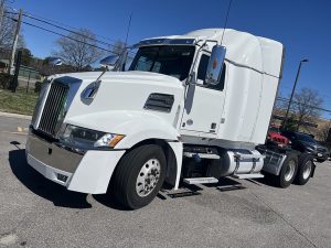 2016 Western Star 5700XE 1742321707243