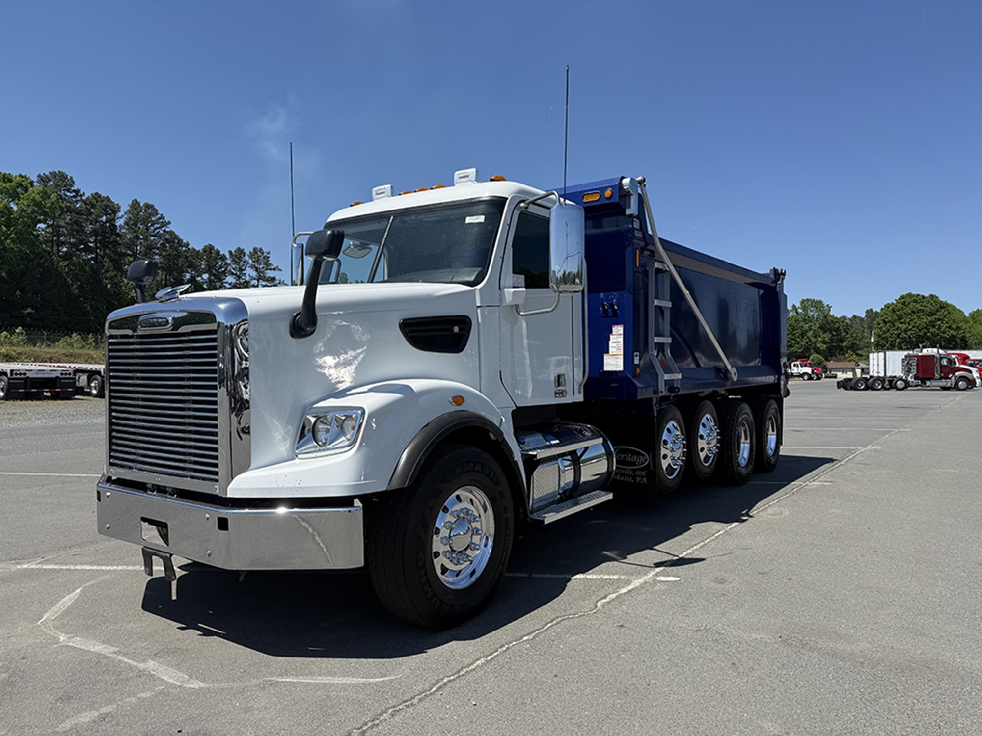 2023 Freightliner 122SD - image 1 of 6