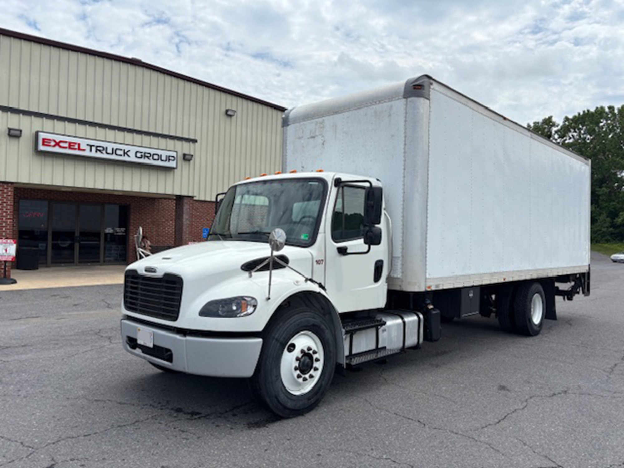 2022 Freightliner M2 - image 1 of 6