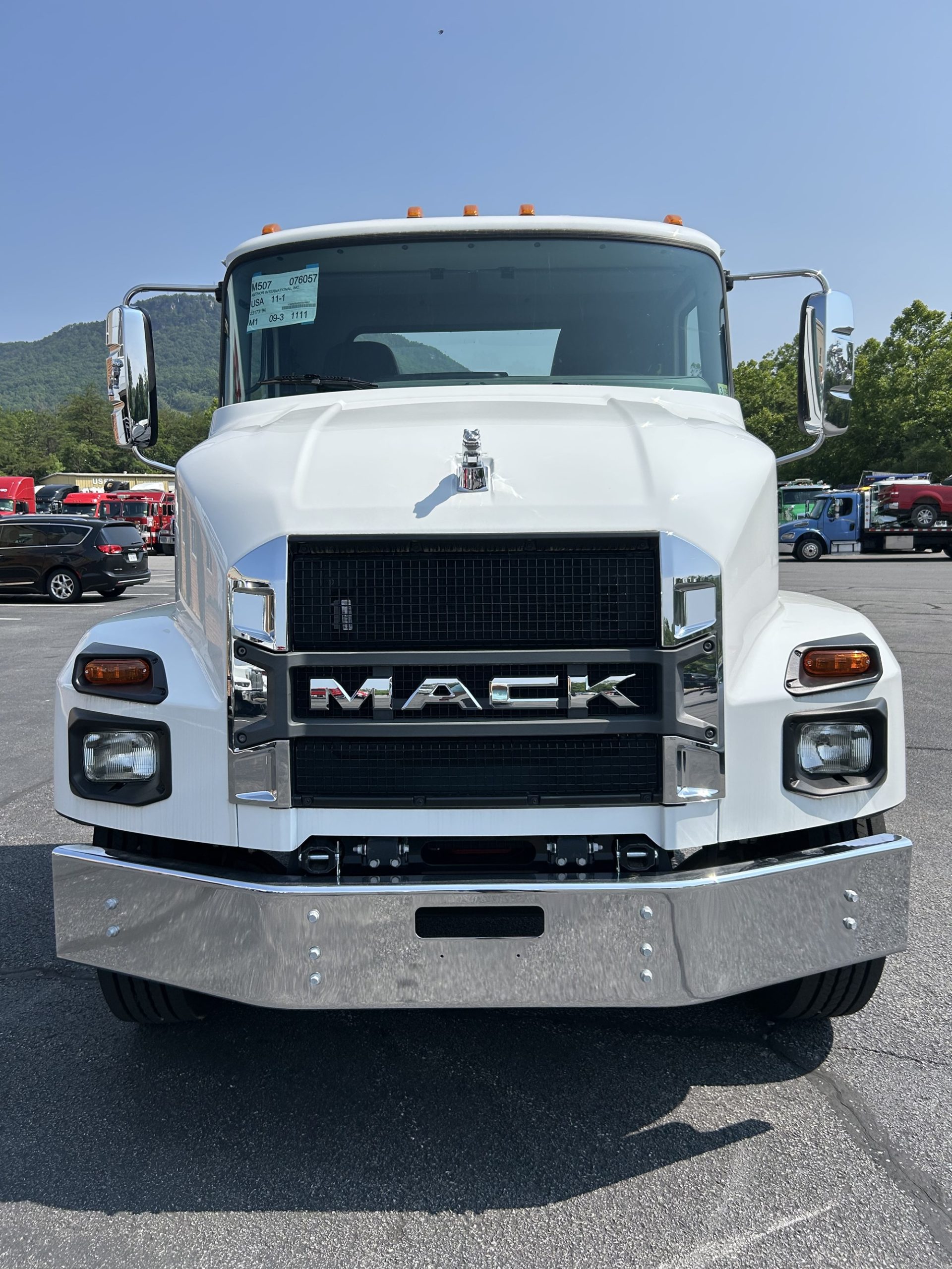 2025 MACK MD742 - image 2 of 6