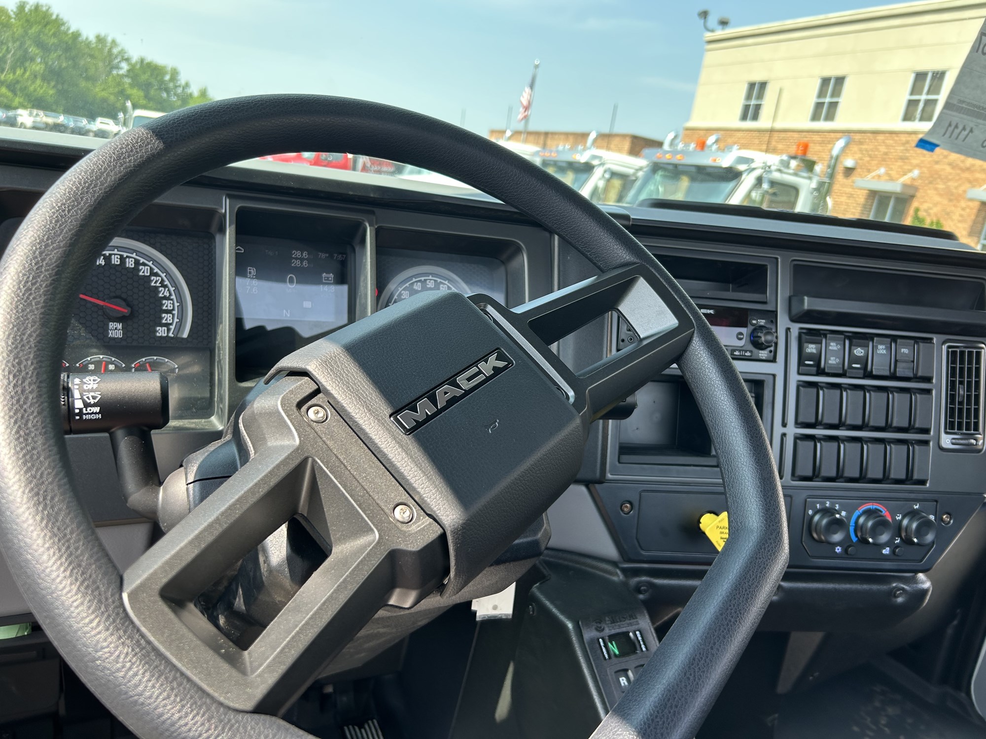 2025 MACK MD742 - image 6 of 6