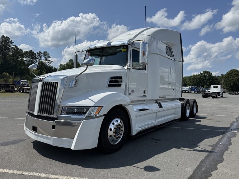 2022 Western Star 5700XE - Excel Truck Group