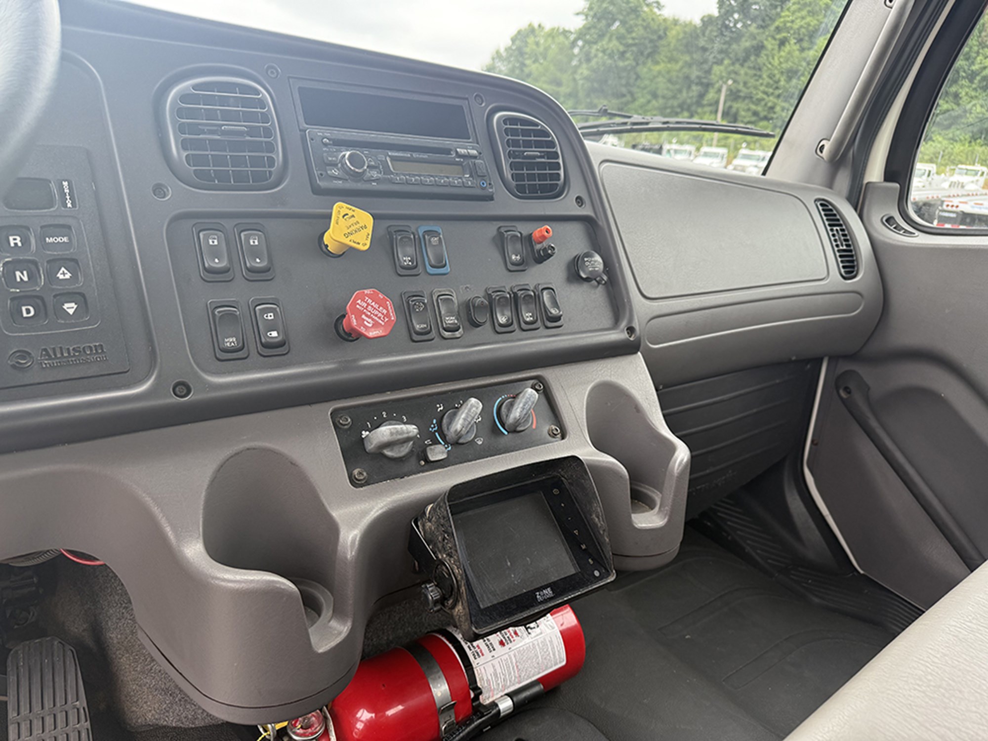 2016 Freightliner M2 1754072356478 2016 Freightliner M2 1754072356478