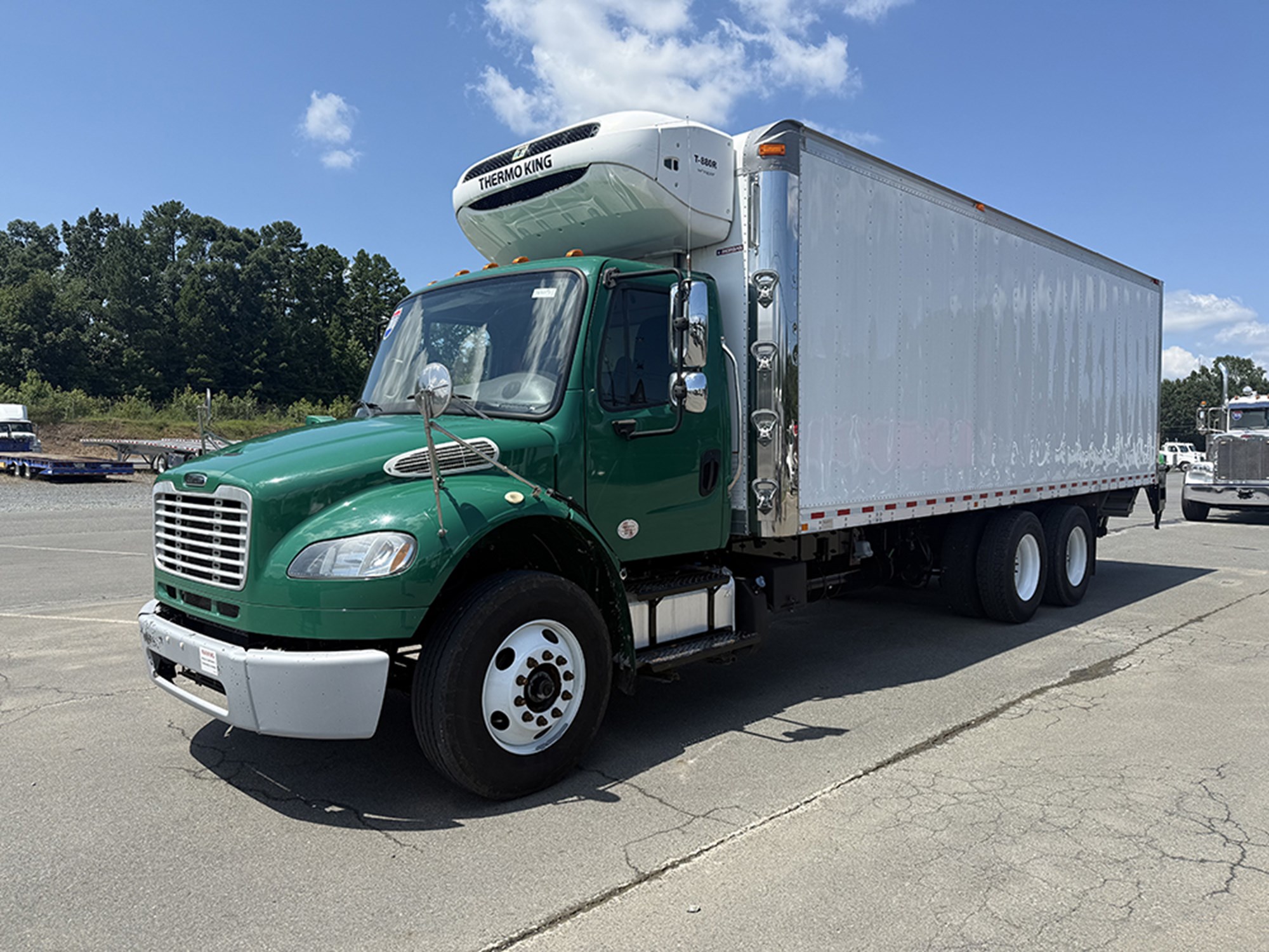 2018 Freightliner M2 - image 1 of 6