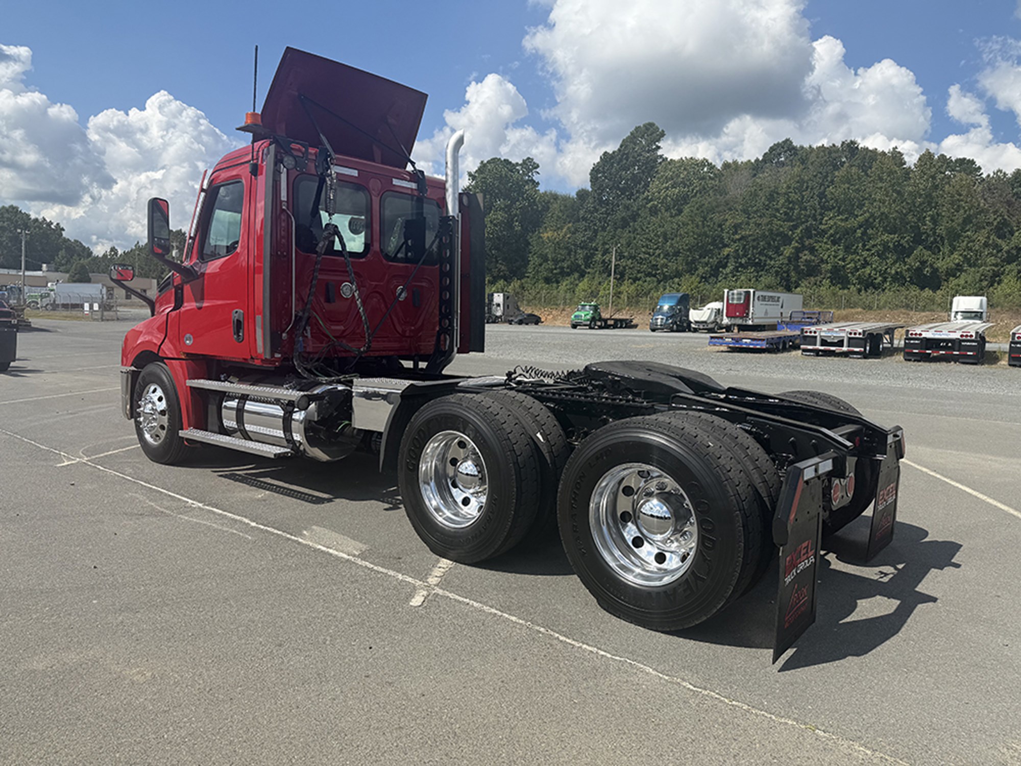 2021 Freightliner Cascadia 126 - image 6 of 6