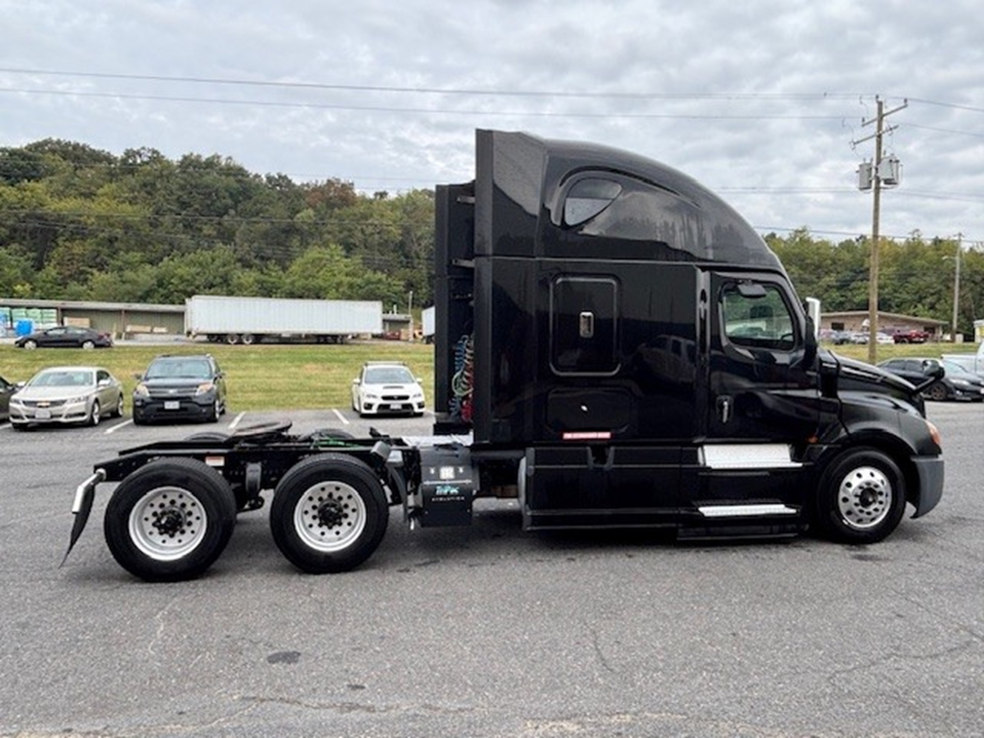 2020 Freightliner Cascadia 126 - image 6 of 6