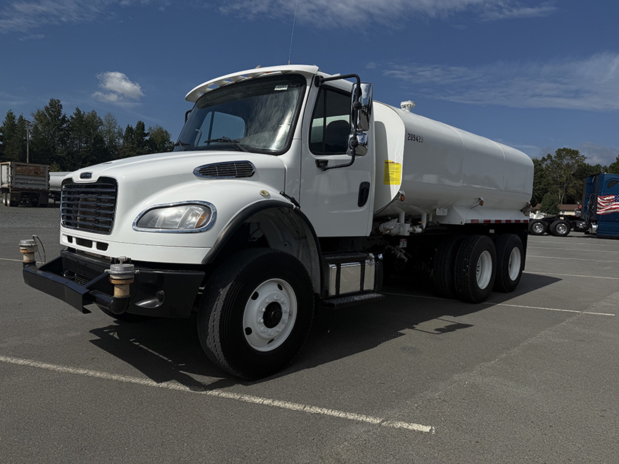 2019 Freightliner M2 - image 1 of 6