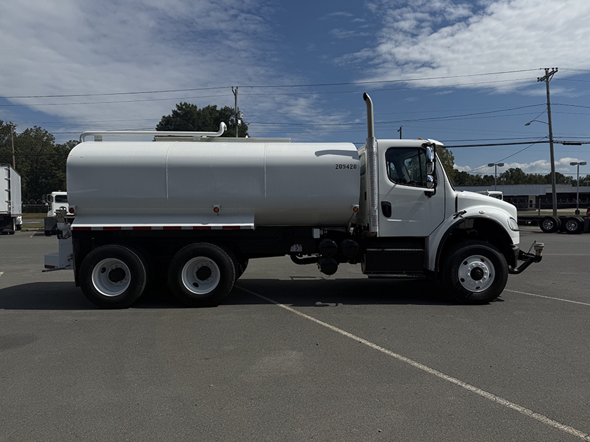 2019 Freightliner M2 - image 3 of 6