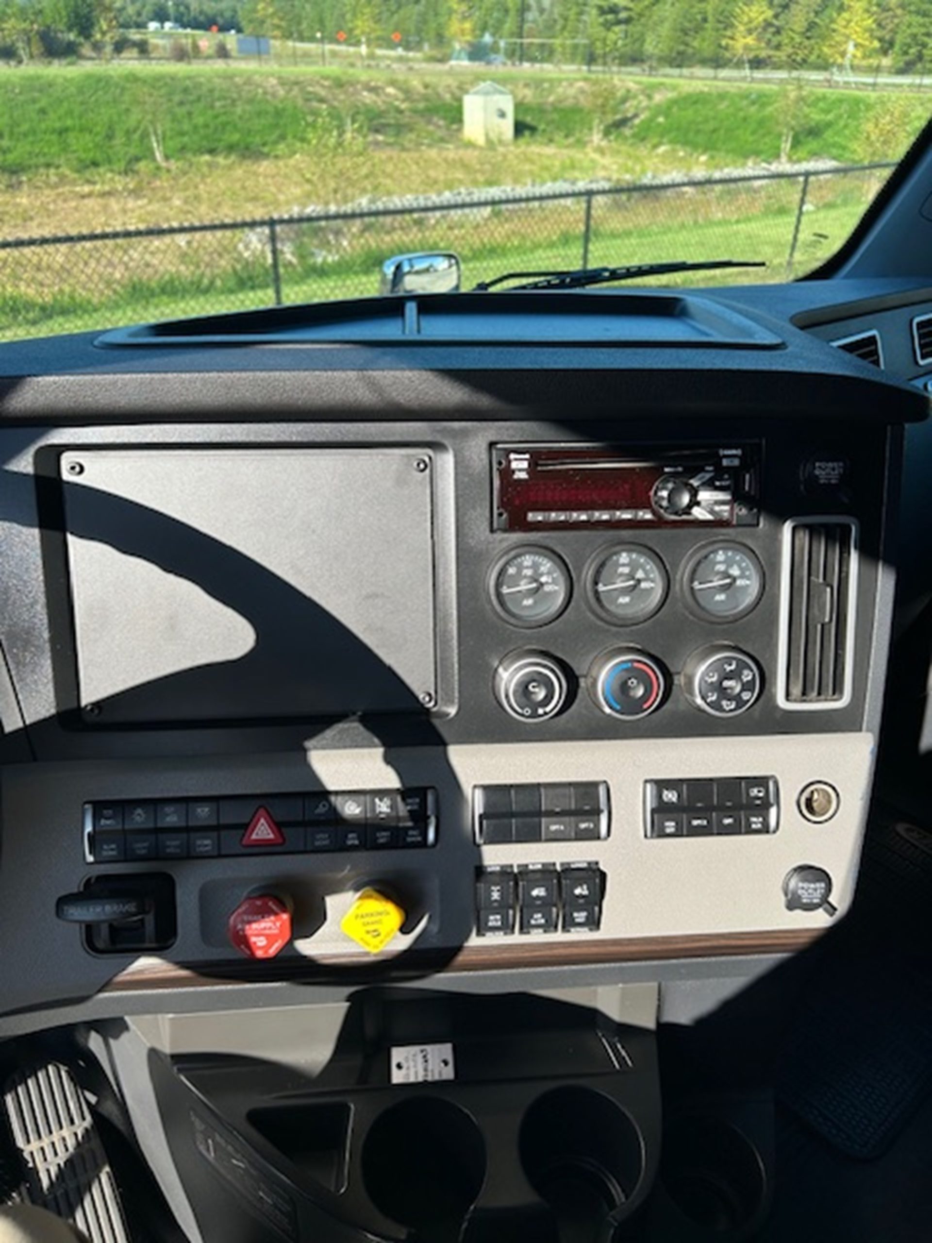 2020 Freightliner Cascadia 126 1760042510799 2020 Freightliner Cascadia 126 1760042510799