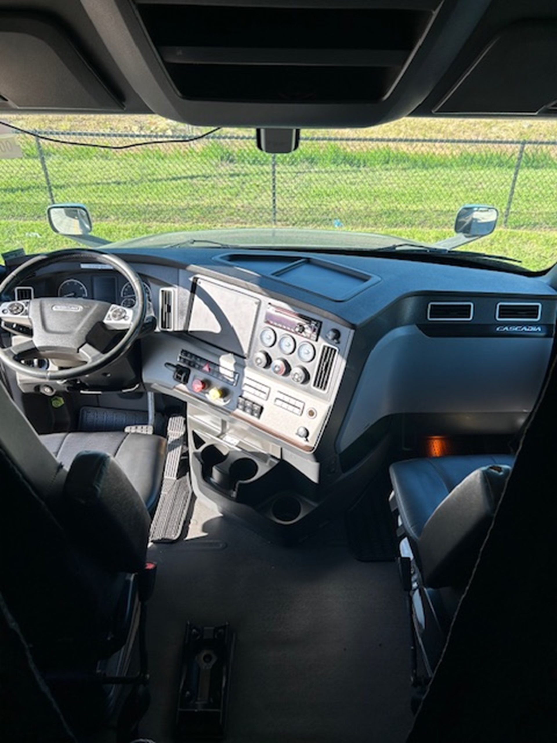 2020 Freightliner Cascadia 126 1760042511831 2020 Freightliner Cascadia 126 1760042511831