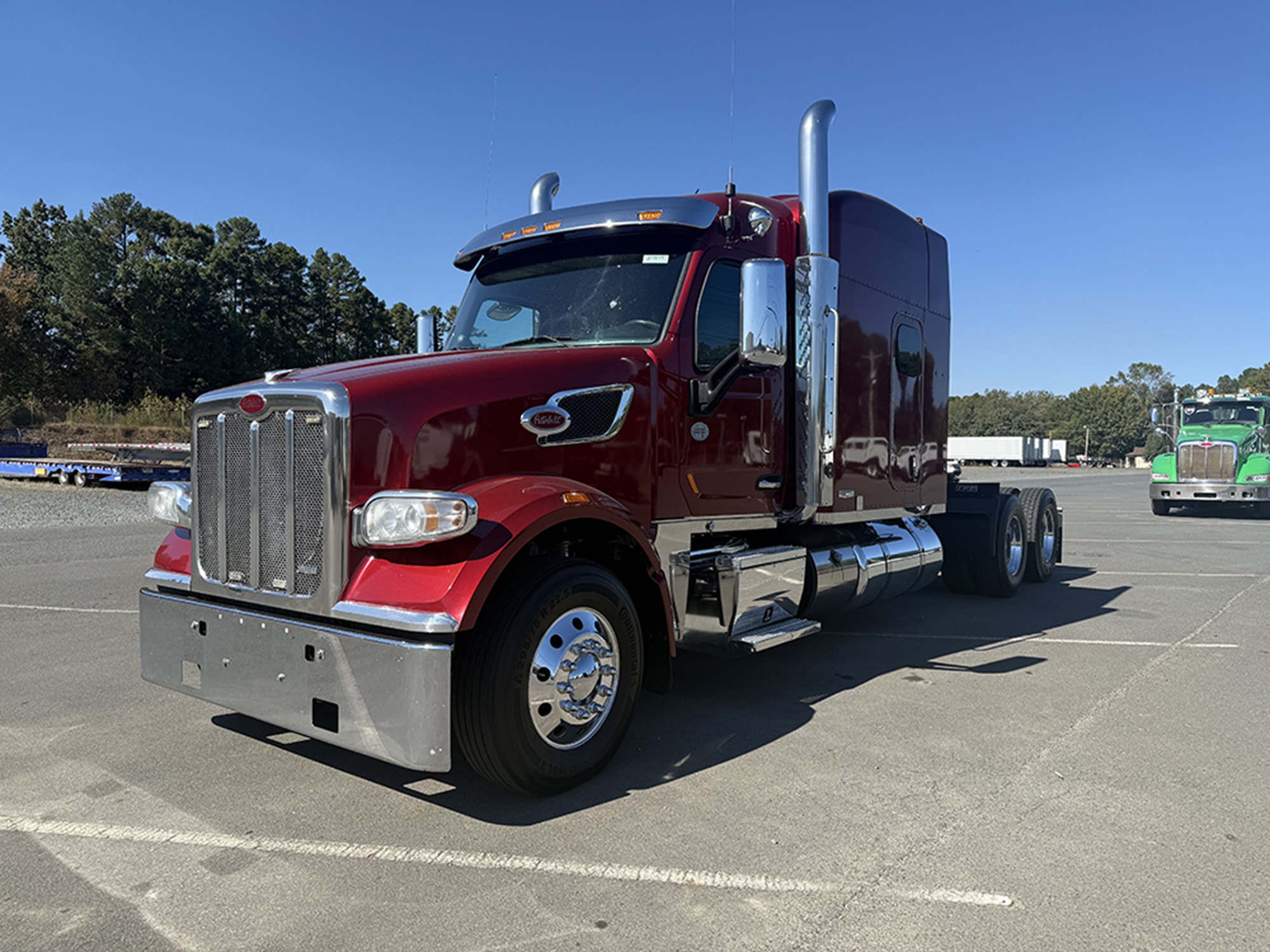 2019 Peterbilt 567 - image 1 of 6