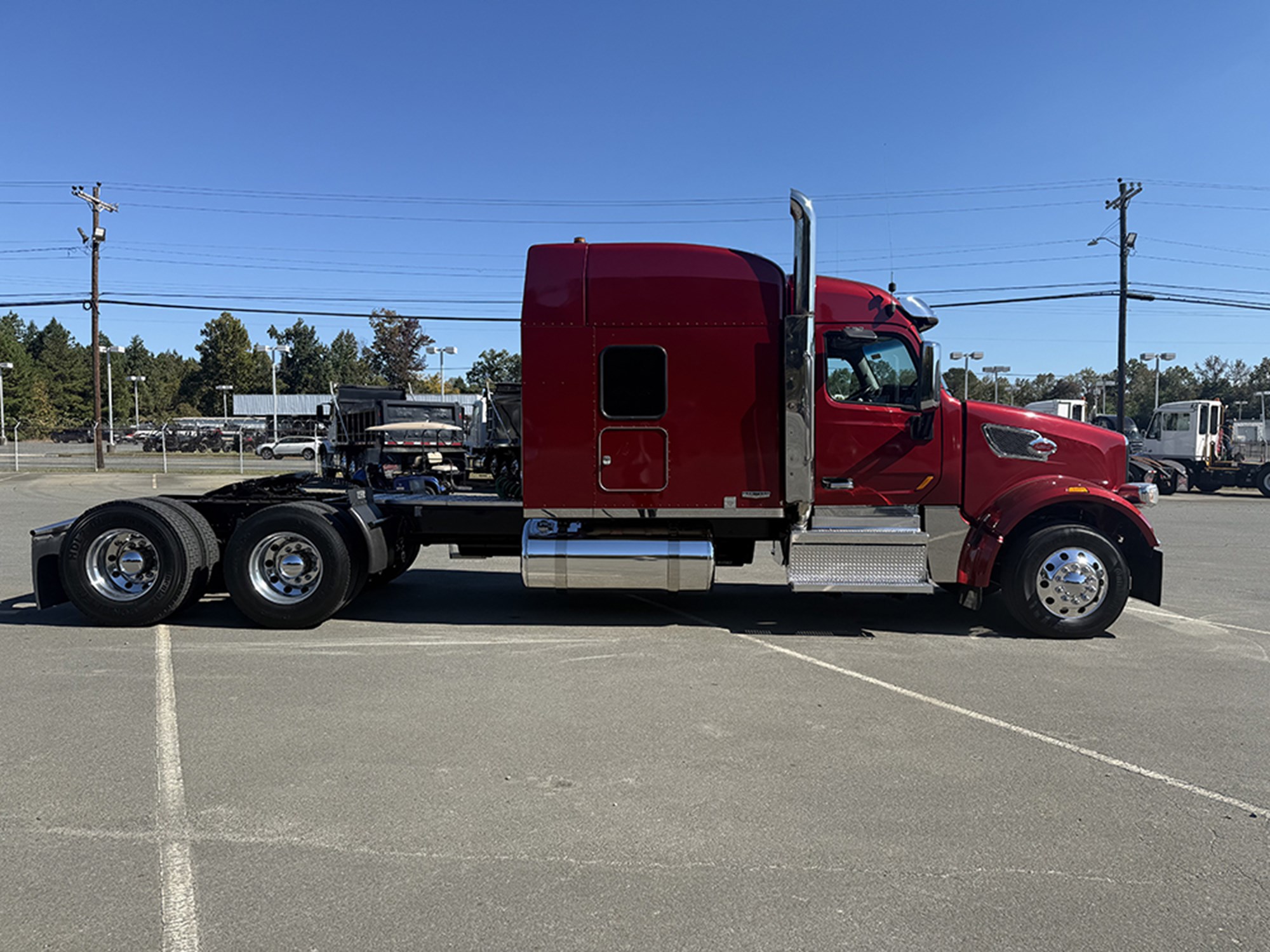 2019 Peterbilt 567 - image 3 of 6