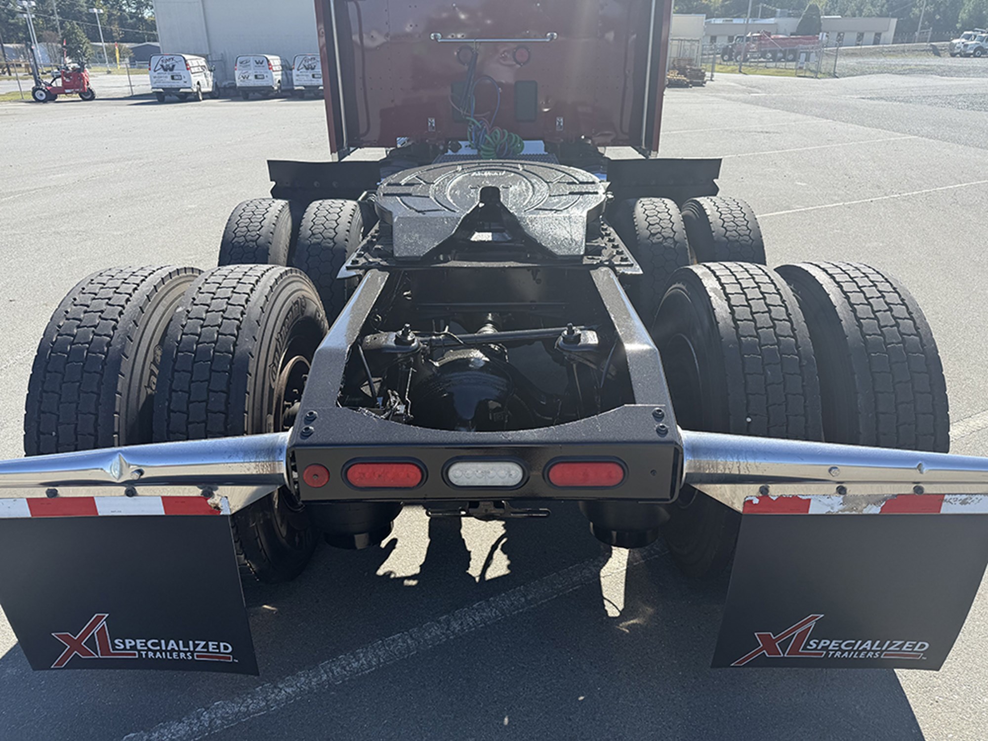 2019 Peterbilt 567 - image 5 of 6