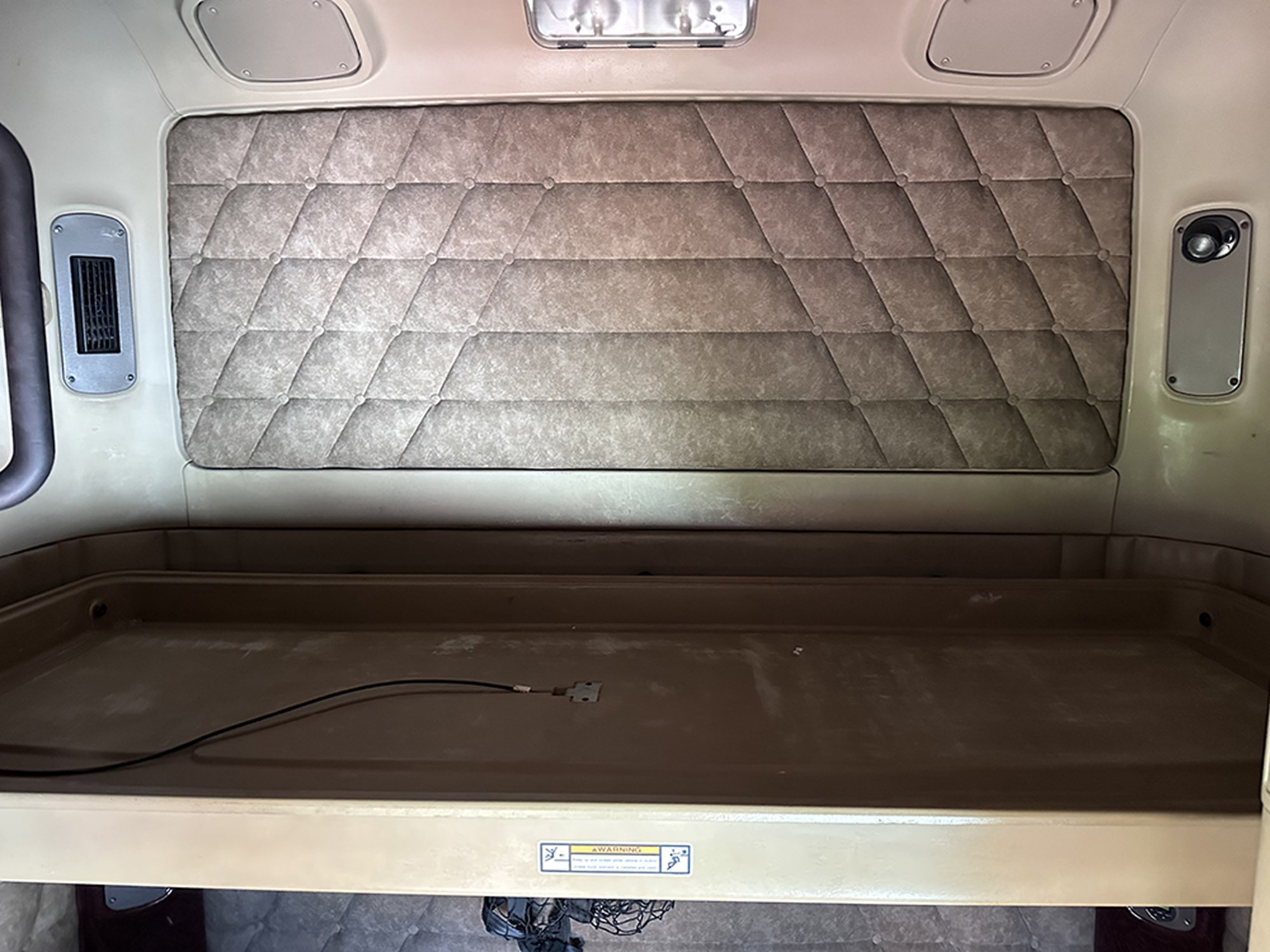 2016 Freightliner CC132 Coronado 1761834957681 2016 Freightliner CC132 Coronado 1761834957681