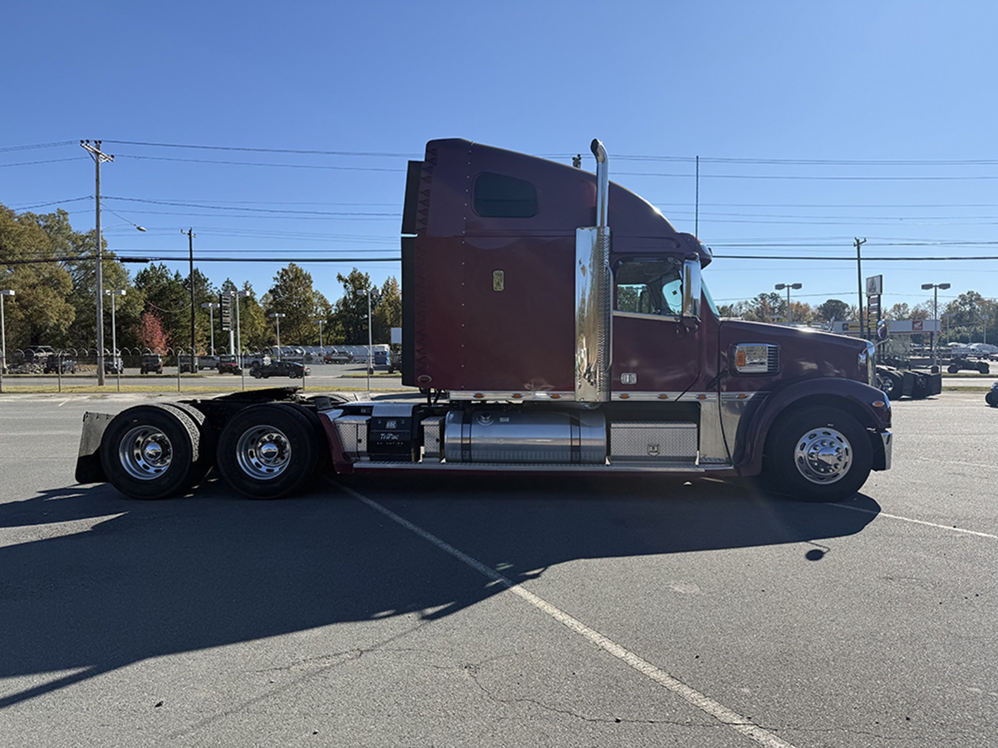 2016 Freightliner CC132 Coronado 1761924113179 2016 Freightliner CC132 Coronado 1761924113179
