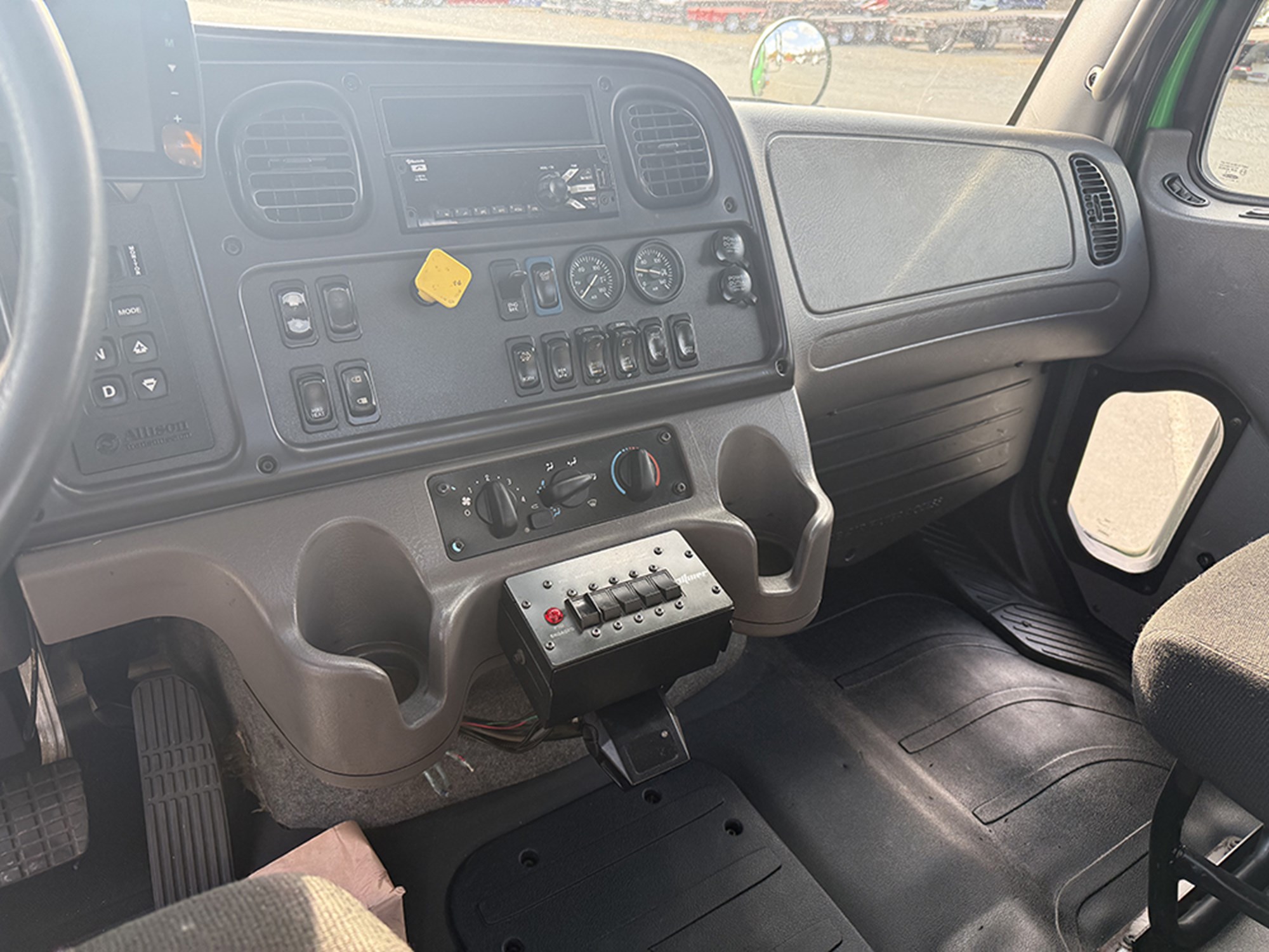 2019 Freightliner M2 106 1762542778855 2019 Freightliner M2 106 1762542778855