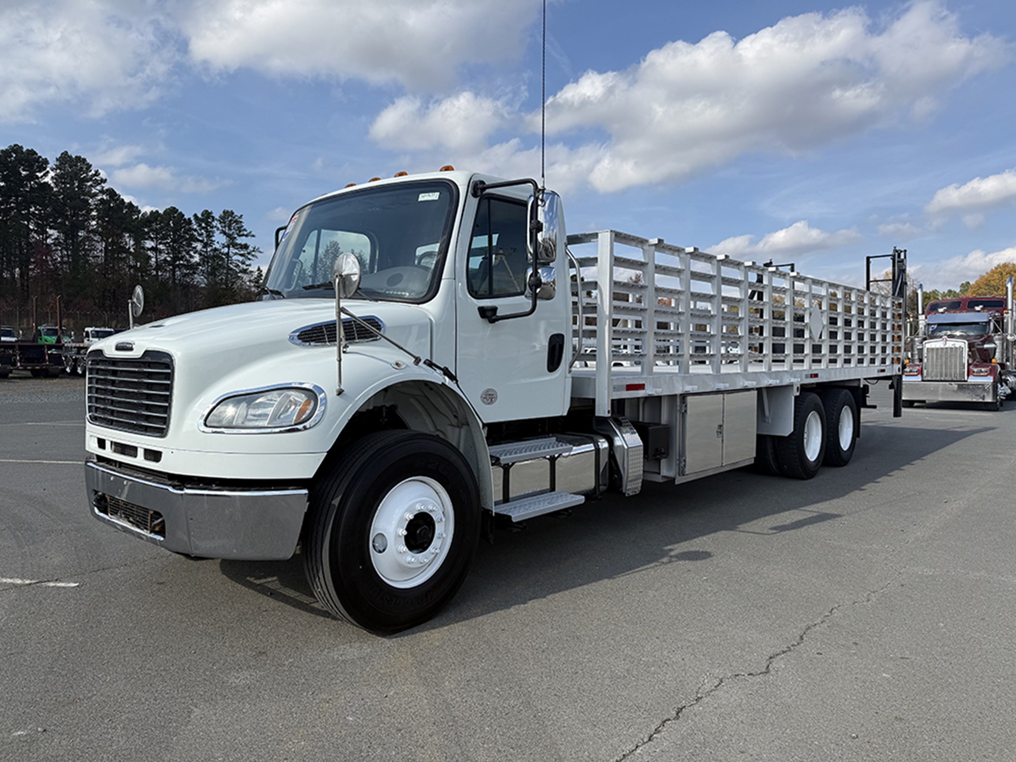 2020 Freightliner M2 2020 Freightliner M2 - image 1 of 6