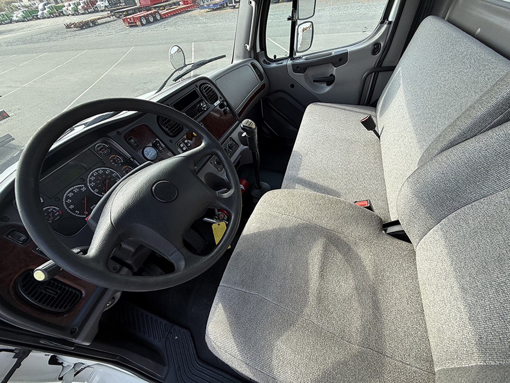 2020 Freightliner M2 1762542877932 2020 Freightliner M2 1762542877932